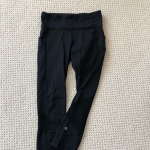 Lululemon black cropped leggings.